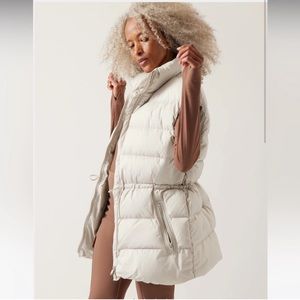 NWT Athleta Cascade Down Vest. Size M. Color Albion Grey.